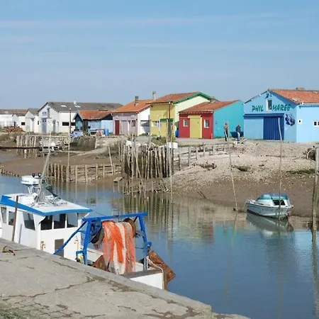House near the island of Oléron Marennes (Charente-Maritime)
